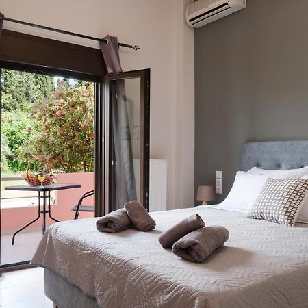 Mouzakitis Apartments 3 아릴라스 외부 사진