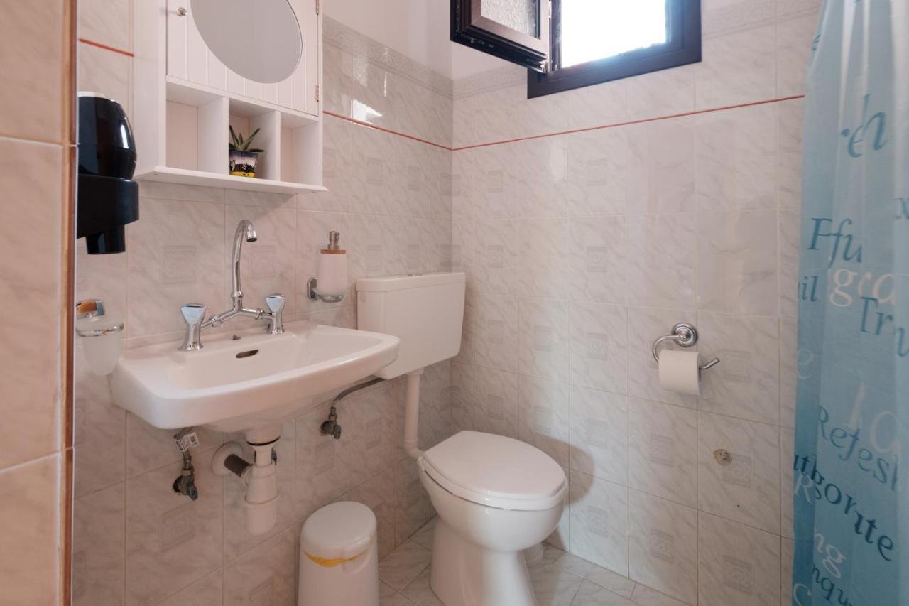 Mouzakitis Apartments 3 아릴라스 외부 사진
