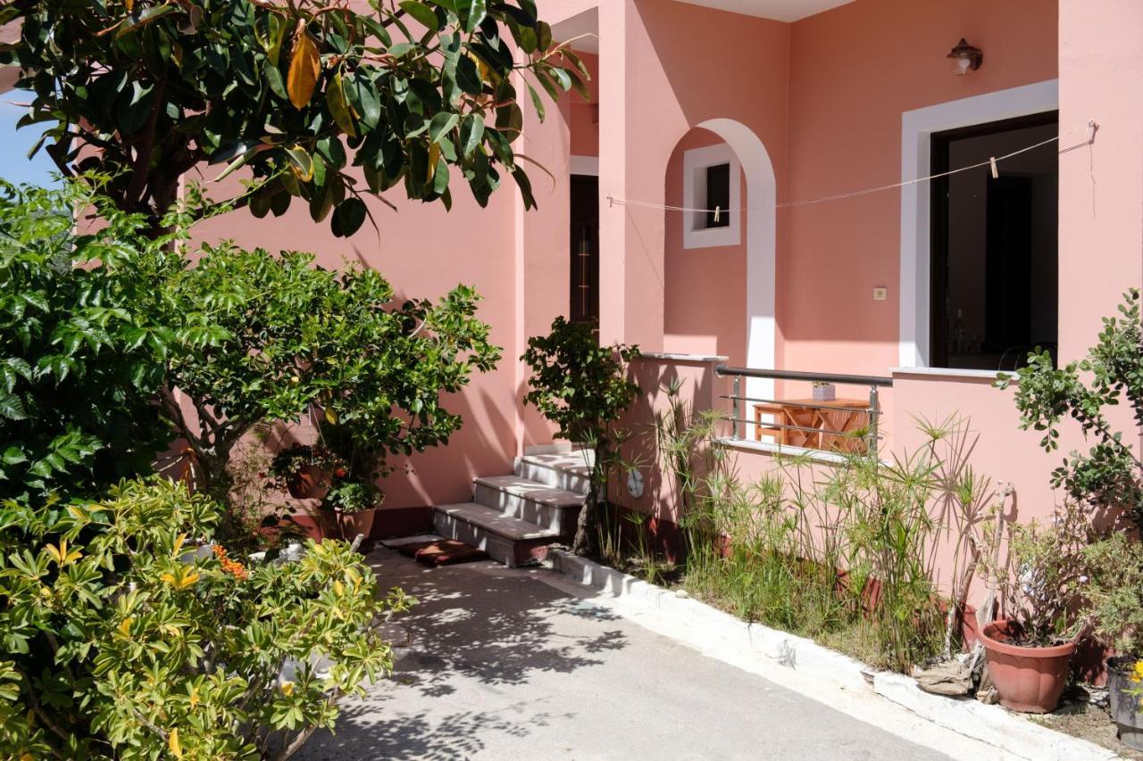 Mouzakitis Apartments 3 아릴라스 외부 사진